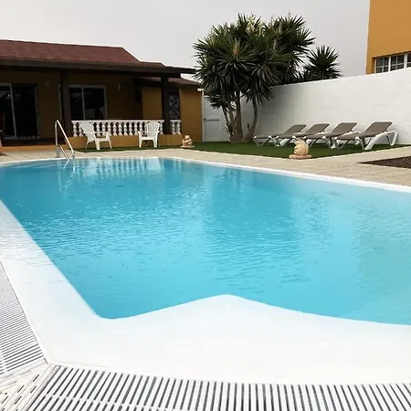 Charming With Sea View In El Roque, Private Pool *