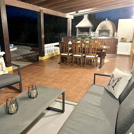Charming With Sea View In El Roque, Private Pool *